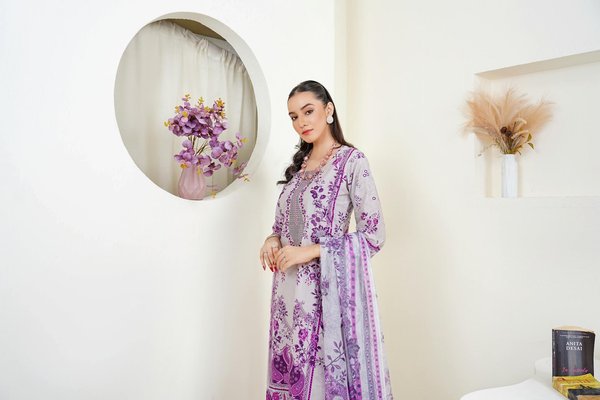 Master the Art of Pairing Wide Belts with Any Dress: The Definitive Styling Handbook!